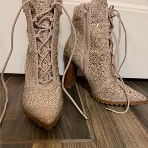 Steve Madden Illisa Rhinestone Lace-Up Ankle Boots 7.5